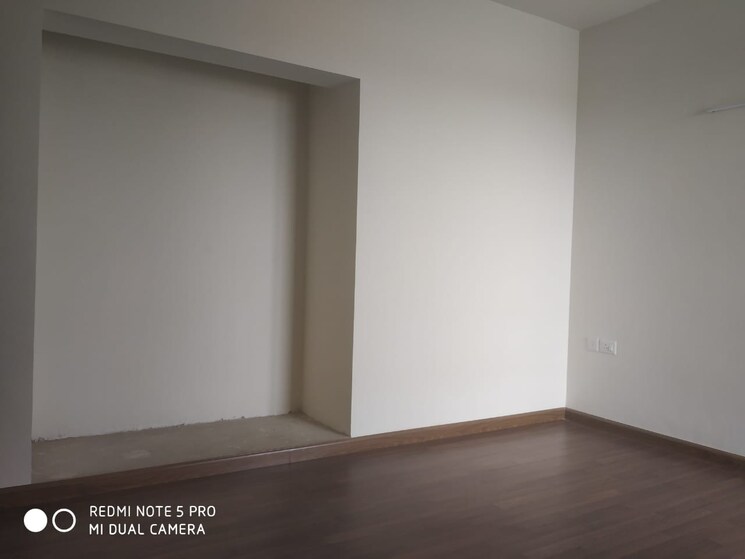 Room, bptp-discovery-park 2 Bedroom 1250 Sq.Ft. Apartment In Sector 80 Faridabad 8883505