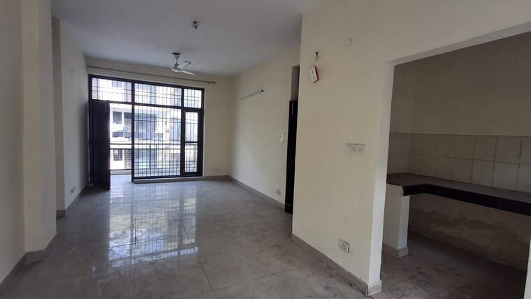 Room, vip road 2 Bedroom 900 Sq.Ft. Apartment In Vip Road Zirakpur 8883629
