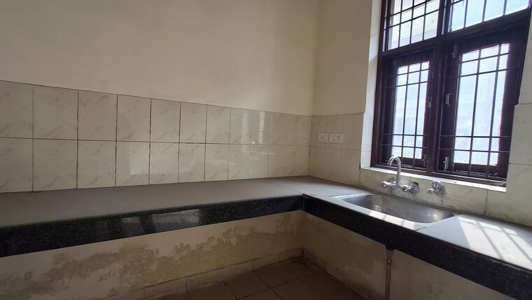 Kitchen, vip road 2 Bedroom 900 Sq.Ft. Apartment In Vip Road Zirakpur 8883629