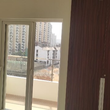Room in 3 BHK Apartment at Emenox La Solara, Panchsheel Green – for Rent