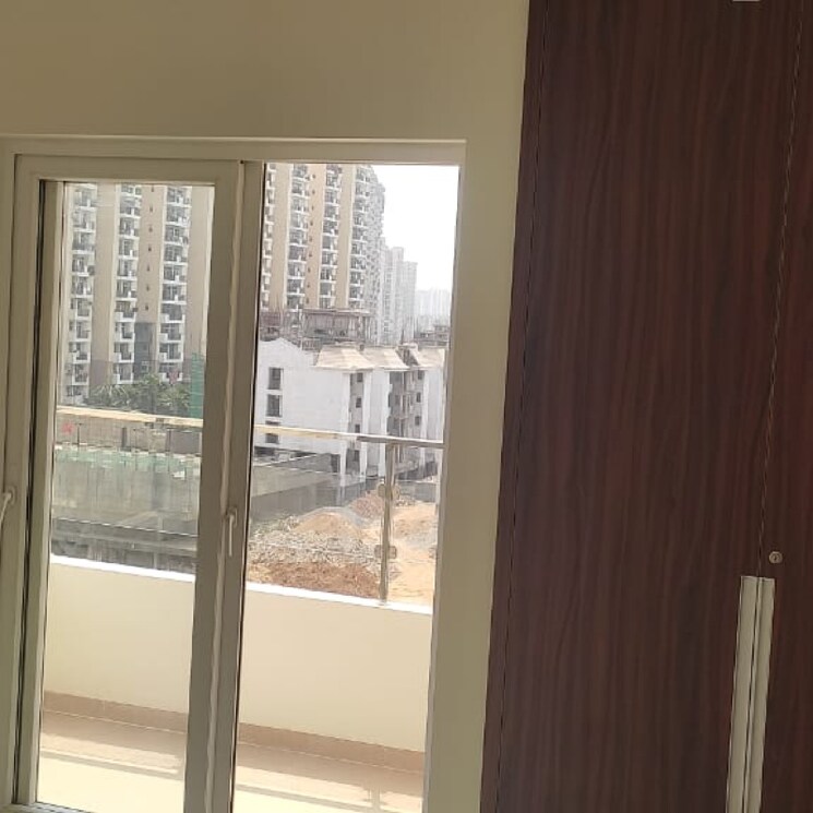 Room, emenox-la-solara 3 Bedroom 1550 Sq.Ft. Apartment In Panchsheel Green Greater Noida 8883671