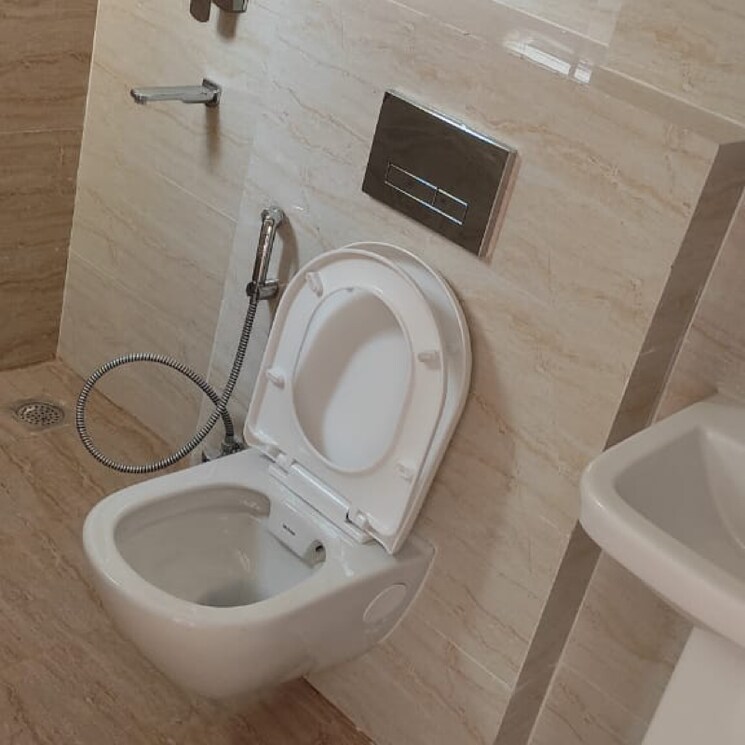 Bathroom, emenox-la-solara 3 Bedroom 1550 Sq.Ft. Apartment In Panchsheel Green Greater Noida 8883671