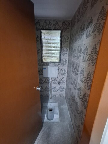 Bathroom in 1 BHK Builder Floor at Rt Nagar – for Rent