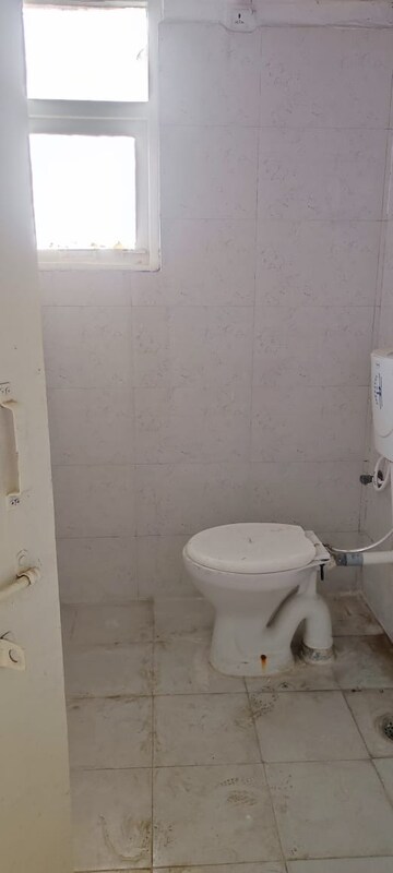 Bathroom in 3 BHK Apartment at Vashisht Heights, Sector 87 – for Sale