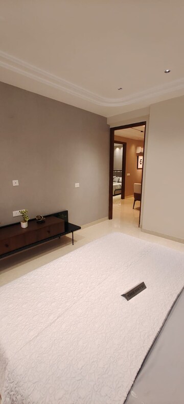 Room in 3 BHK Apartment at International Airport Road – for Sale