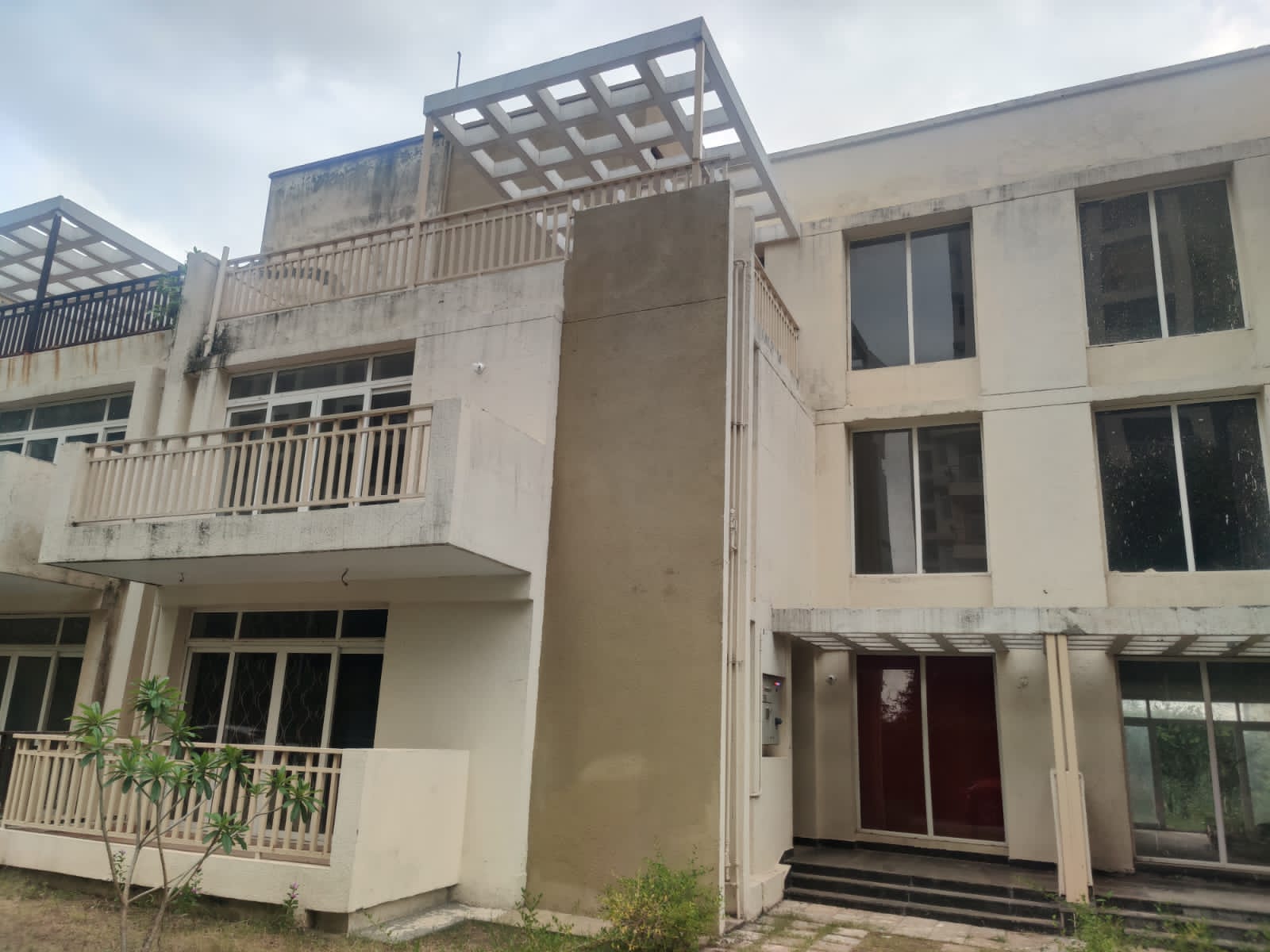 4 BHK + Pooja Room,Servant Room 4850 Sq.Ft. Villa in Ansal Heights Gurgaon