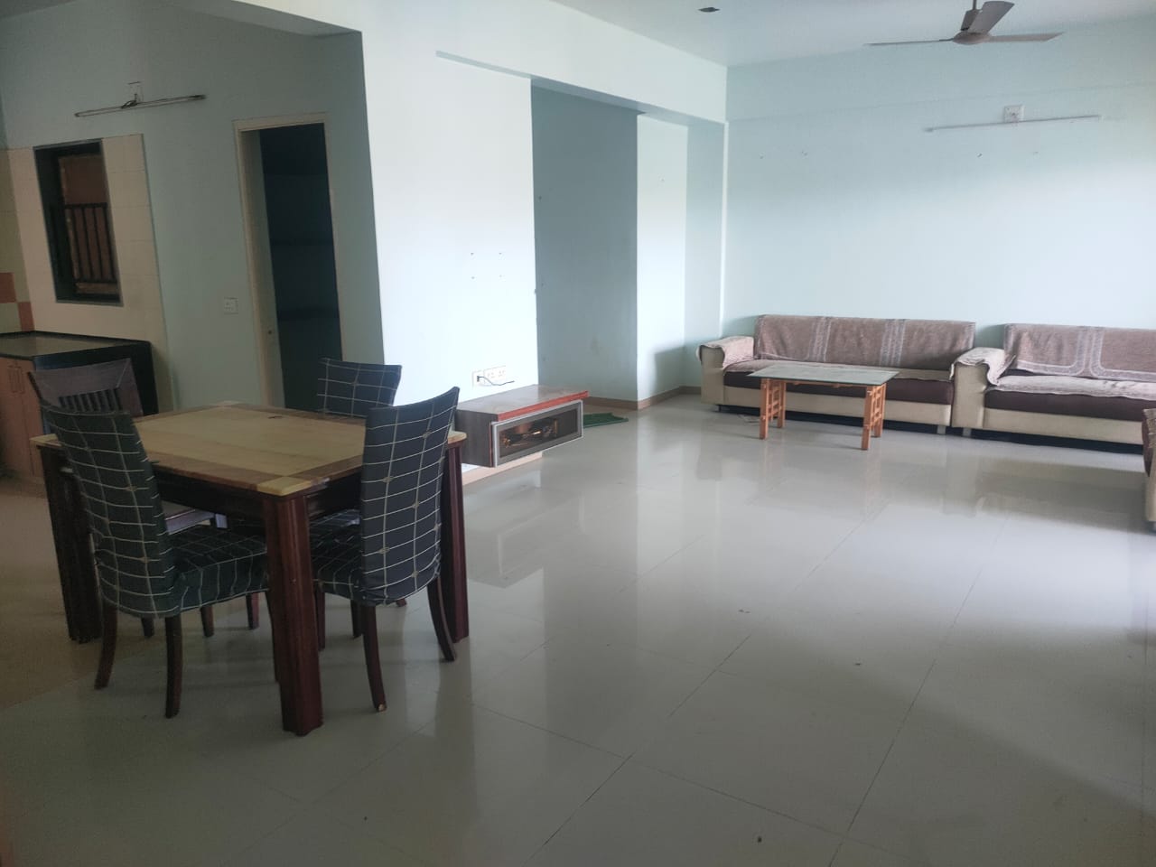 3.5 BHK Apartment For Rent in Shyamal