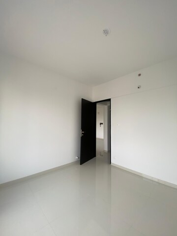 Room in 3 BHK Apartment at Pethkar Siyona, Punawale – for Rent