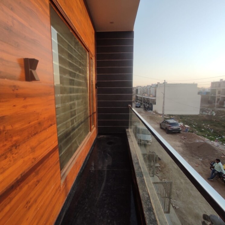 Balcony, sector 123 4 Bedroom 107 Sq.Yd. Independent House In Sector 123 Mohali 8883934