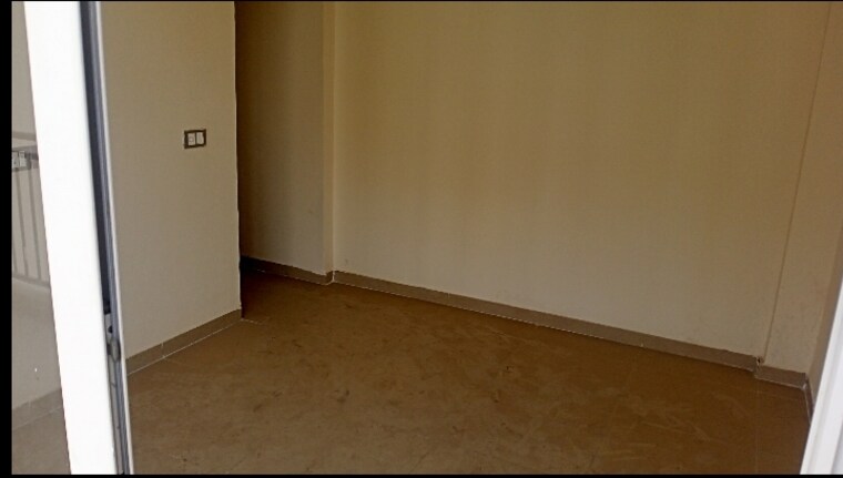 Room, rof-aalayas 3 Bedroom 780 Sq.Ft. Apartment In Sector 102 Gurgaon 8883840