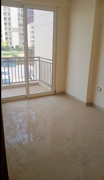 3 BHK Apartment For Sale in ROF Aalayas, Sector 102