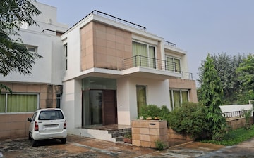 4 BHK Villa For Sale in Vatika Signature Two, Sector 82