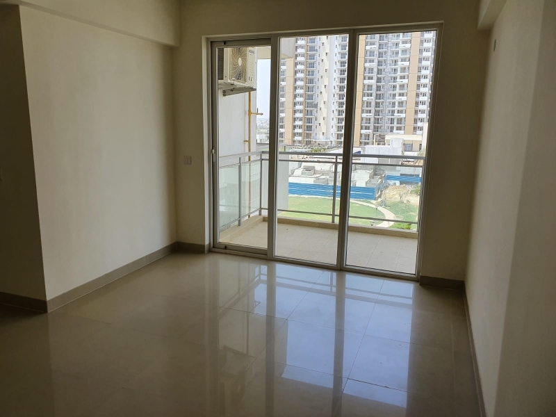 3 BHK Apartment For Sale in Mahindra Luminare