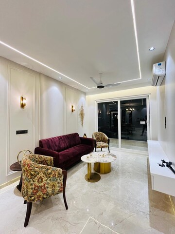 Living Room in 3 BHK Builder Floor at CS Roseate 63, Sector 63a – for Sale
