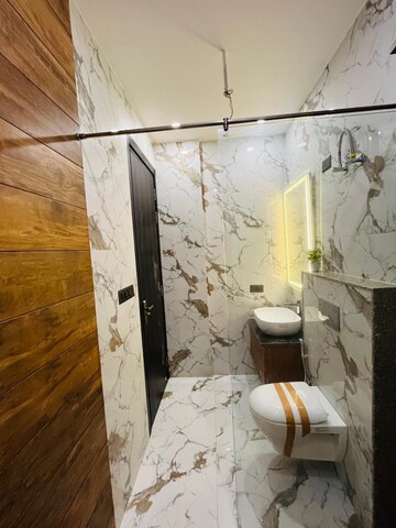 Bathroom in 3 BHK Builder Floor at CS Roseate 63, Sector 63a – for Sale