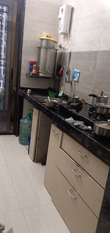 2 BHK Apartment For Rent in Regency Anantam, Dombivli East