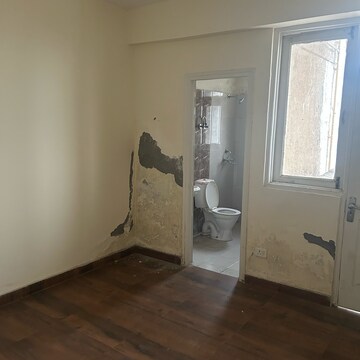 Room in 2 BHK Apartment at TDI Tuscan city Heights, Kundli – for Rent