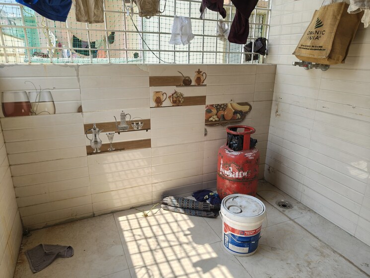  Parking, mayflower-apartment 3 Bedroom 1700 Sq.Ft. Apartment In Cox Town Bangalore 8883897