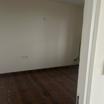 Room in 2 BHK Apartment at TDI Tuscan city Heights, Kundli – for Rent