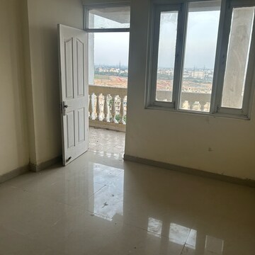 Room in 2 BHK Apartment at TDI Tuscan city Heights, Kundli – for Rent