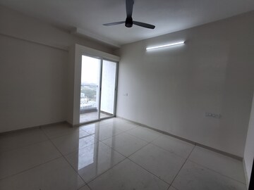 Room in 2.5 BHK Apartment at Yashwin Orrizonte, Kharadi – for Rent