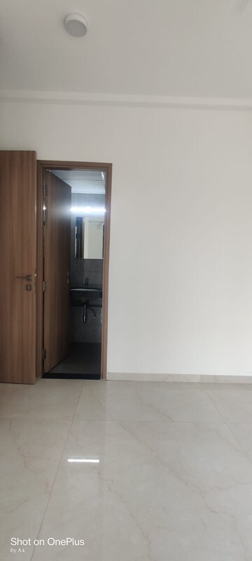 Room in 1 BHK Apartment at Godrej Urban Park, Chandivali – for Rent