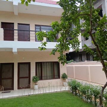 2 BHK Independent House – Exterior View View at RWA Apartments Sector 70, Sector 70 - for Rent