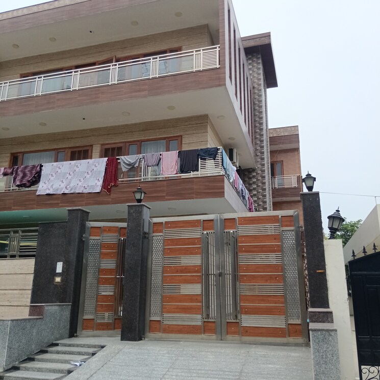 Exterior View, rwa-apartments-sector-70 2 Bedroom 250 Sq.Mt. Independent House In Sector 70 Noida 8883965