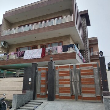 2 BHK Independent House – Exterior View View at RWA Apartments Sector 70, Sector 70 - for Rent