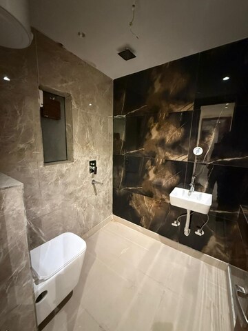 Attached Bathroom in 3 BHK Apartment at Paschim Vihar – for Rent