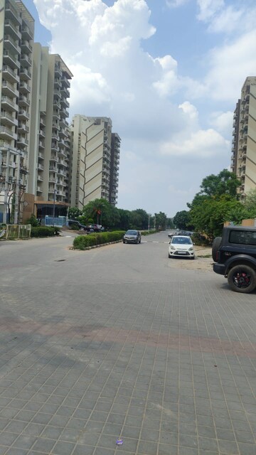 Parking in 3 BHK Apartment at Signature Global Solera 2, Sector 107 – for Sale