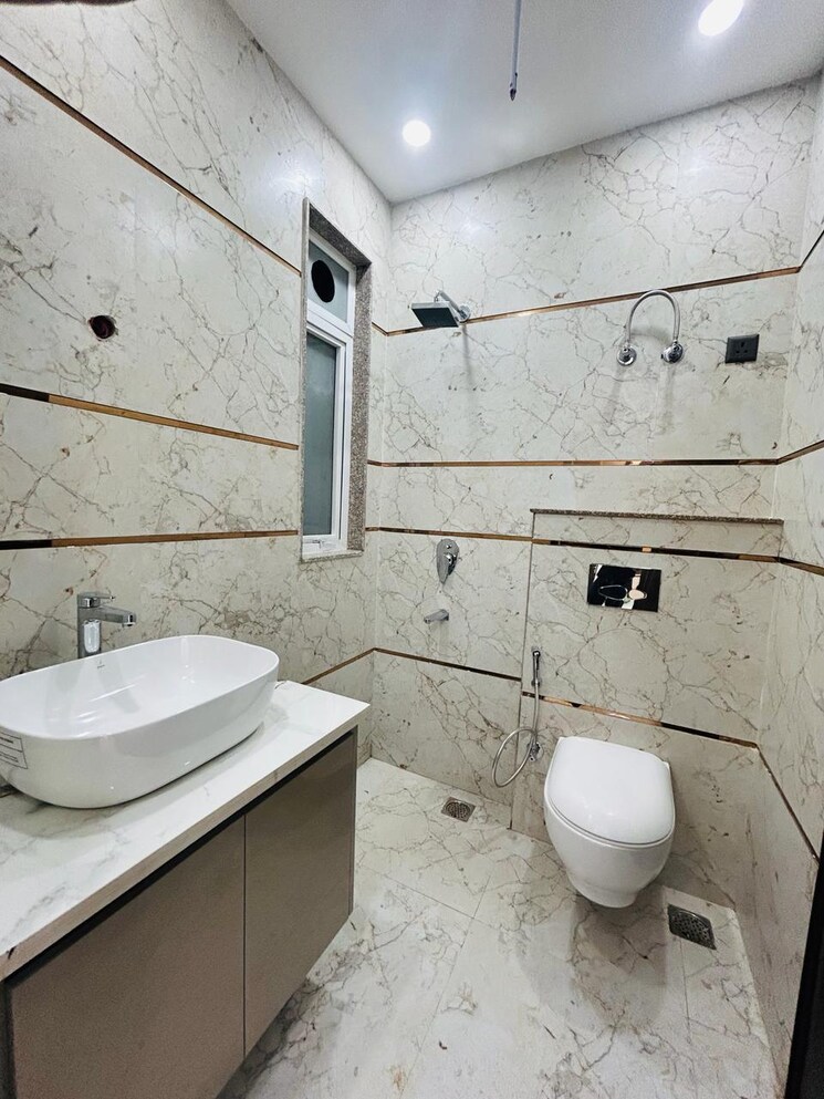 Bathroom, anant-raj-the-estate-floors 3 Bedroom 180 Sq.Ft. Builder Floor In Sector 63a Gurgaon 8884080