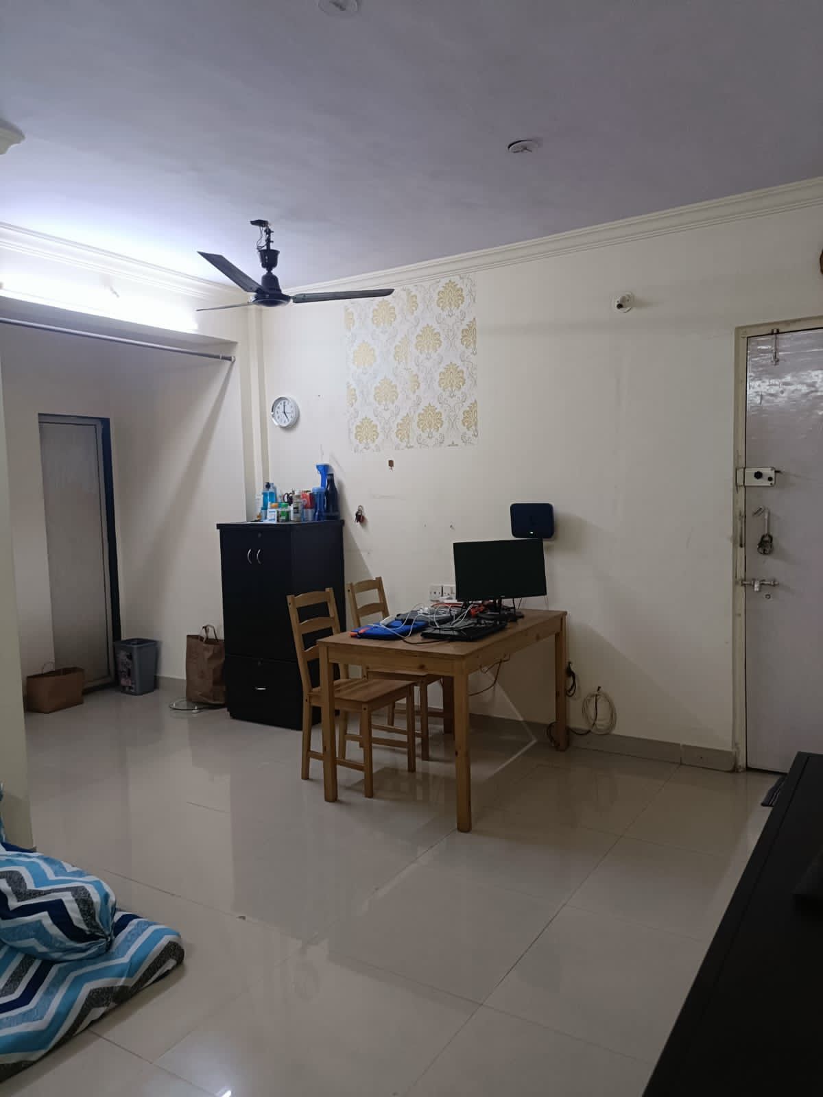 2 BHK 950 Sq.Ft. Apartment in Dheeraj Solitaire