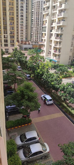 2.5 BHK Apartment – Garden View at Gaur City-2, Gaur City 2 - for Sale