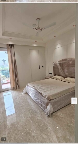 Bedroom in 3 BHK Builder Floor at Sector 7 – for Sale