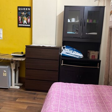 Bedroom in Studio Apartment at Langford Gardens – for Rent