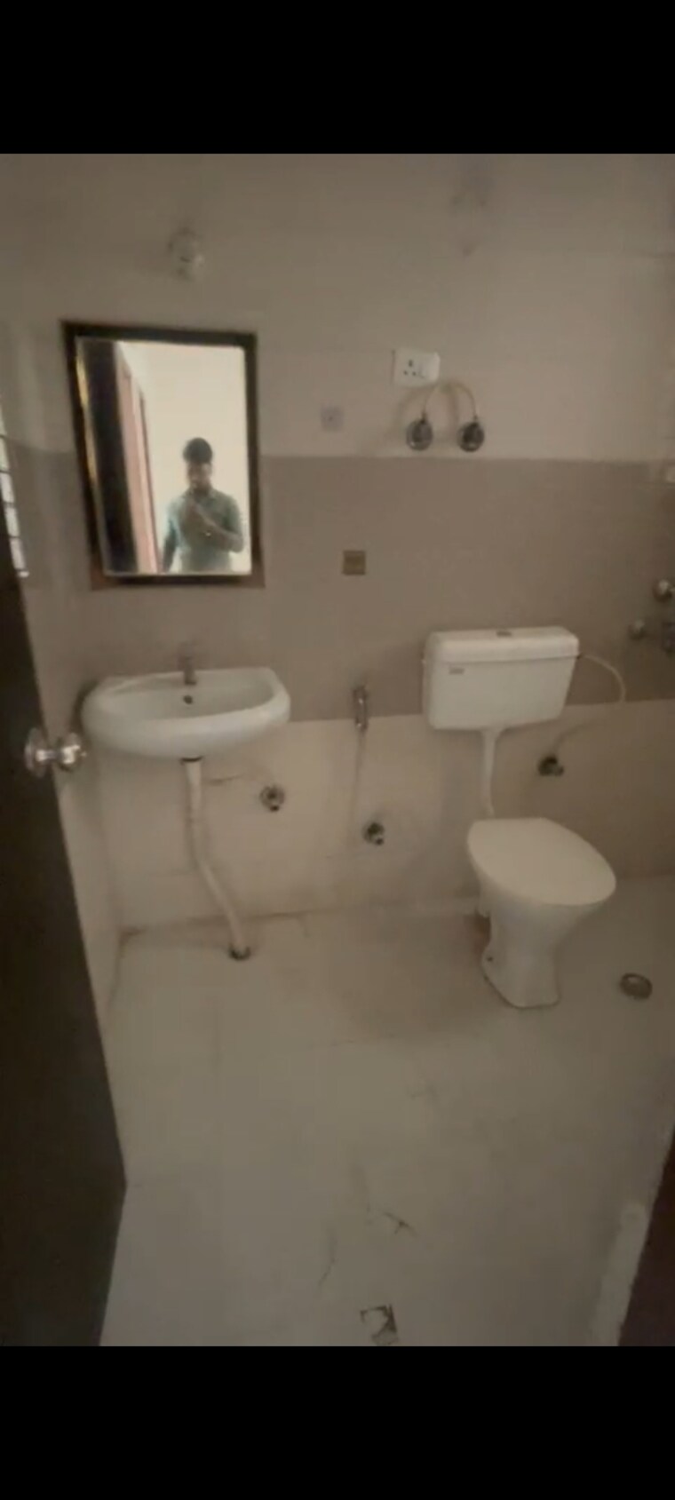 Bathroom, signature-global-grand-iva 2 Bedroom 679 Sq.Ft. Apartment In Sector 103 Gurgaon 8884333