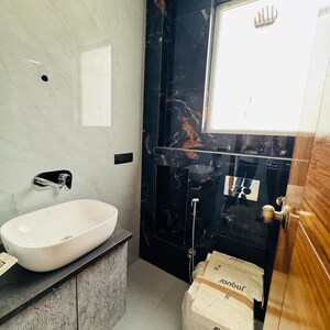 Team Area in 3 BHK Builder Floor at Ansal API Esencia, Sector 67 – for Sale