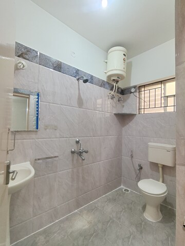 Bathroom in 2 BHK Apartment at SV Lakeview, Hsr Layout – for Rent