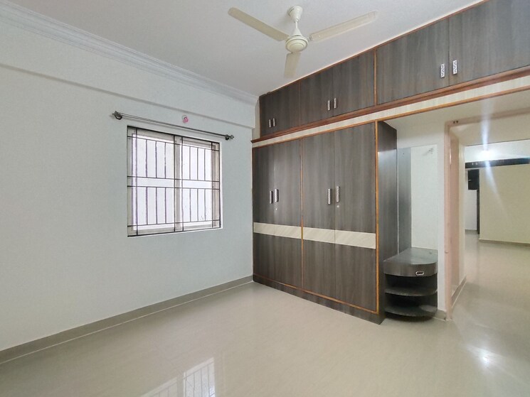Room, sv-lakeview 2 Bedroom 1300 Sq.Ft. Apartment In Hsr Layout Bangalore 8884347