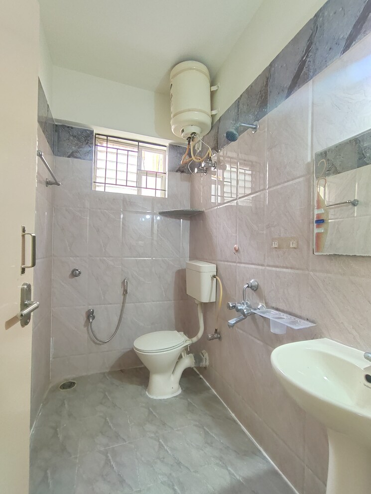 Bathroom, sv-lakeview 2 Bedroom 1300 Sq.Ft. Apartment In Hsr Layout Bangalore 8884347