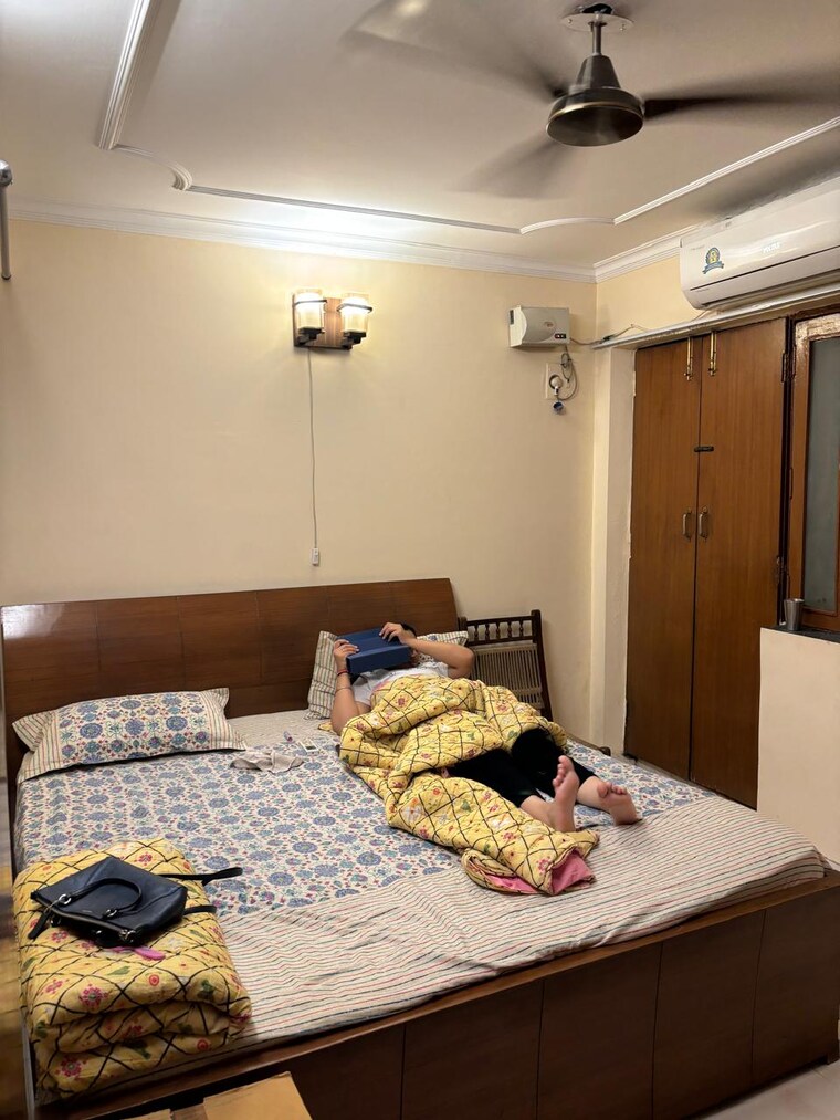 Bedroom, kalkaji 2 Bedroom 900 Sq.Ft. Apartment In Kalkaji Delhi 8884376