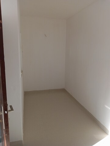 Room in 3 BHK Builder Floor at BPTP Park Elite Floor II, Sector 75 – for Rent