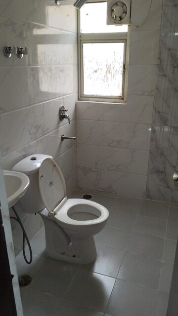 Bathroom in 2 BHK Apartment at Amrapali Silicon City, Sector 76 – for Sale