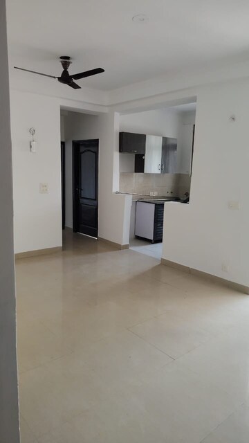 Room in 2 BHK Apartment at Amrapali Silicon City, Sector 76 – for Sale