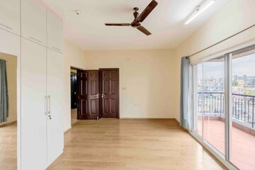 Room in 3 BHK Apartment at Sobha Habitech, Whitefield – for Rent