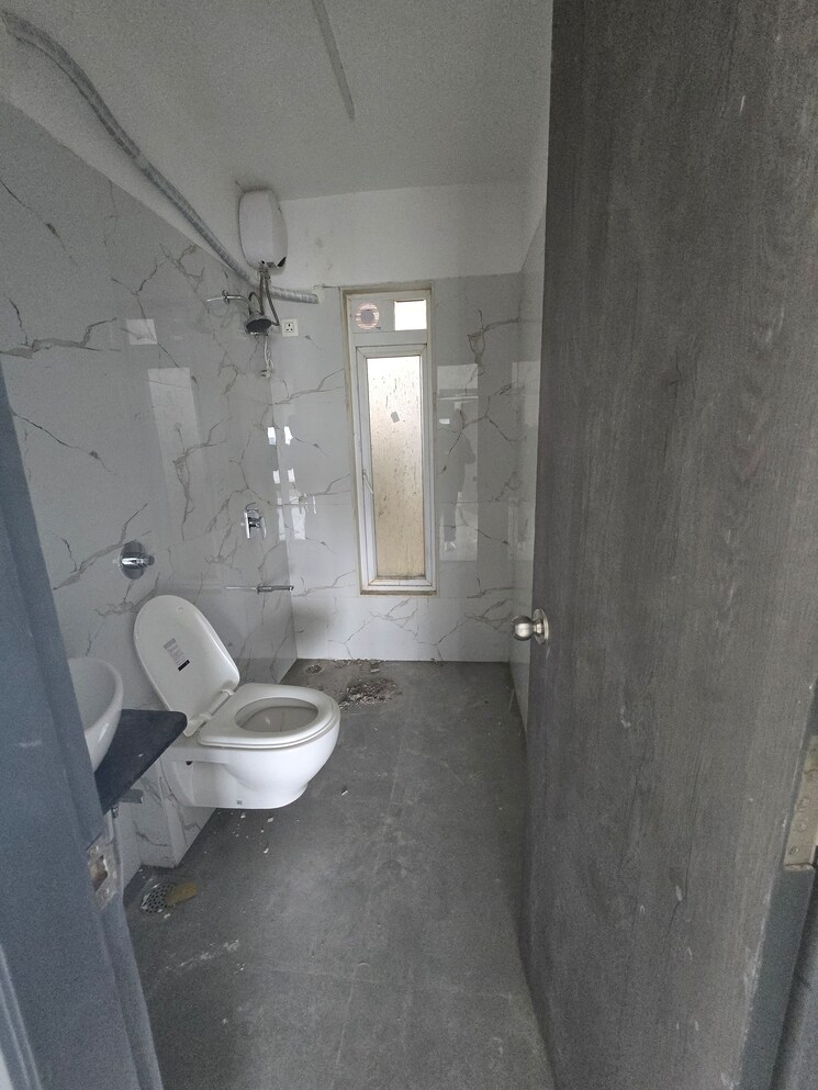 Attached Bathroom, dadar west 3 Bedroom 1440 Sq.Ft. Apartment In Dadar West Mumbai 8884473