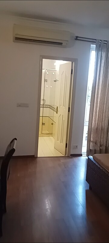 Building Lobby in 4 BHK Apartment at DLF Westend Heights, Sector 53 – for Rent