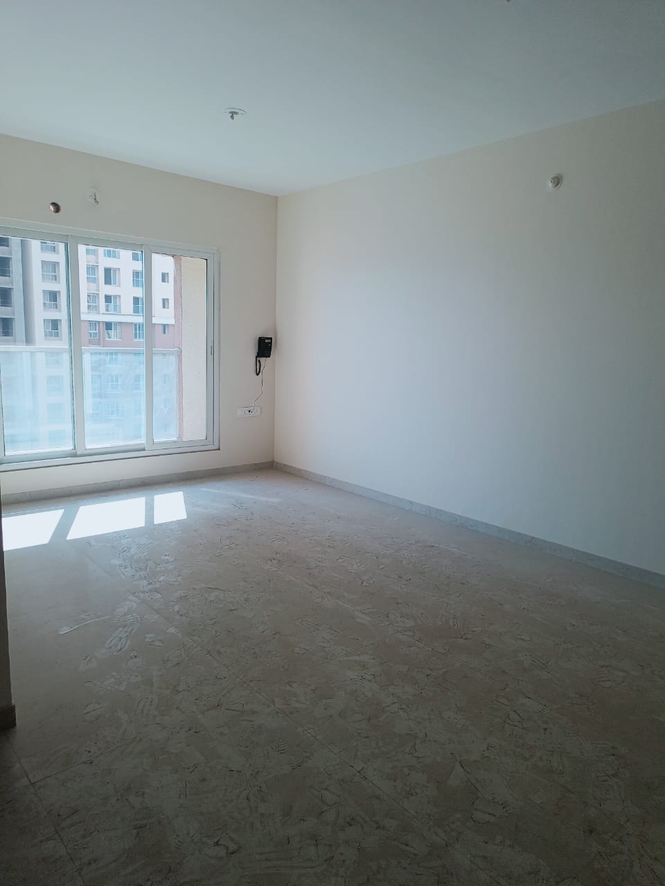 2 BHK Apartment For Sale in Dosti West County