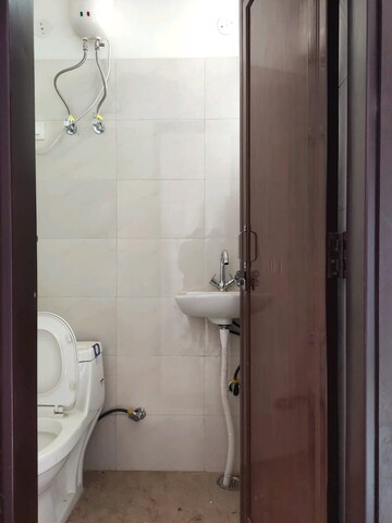 Bathroom in 2 BHK Builder Floor at Patel Nagar – for Rent